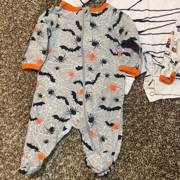 Newborn Halloween Sleeper set of 4 - Picture 2 of 9